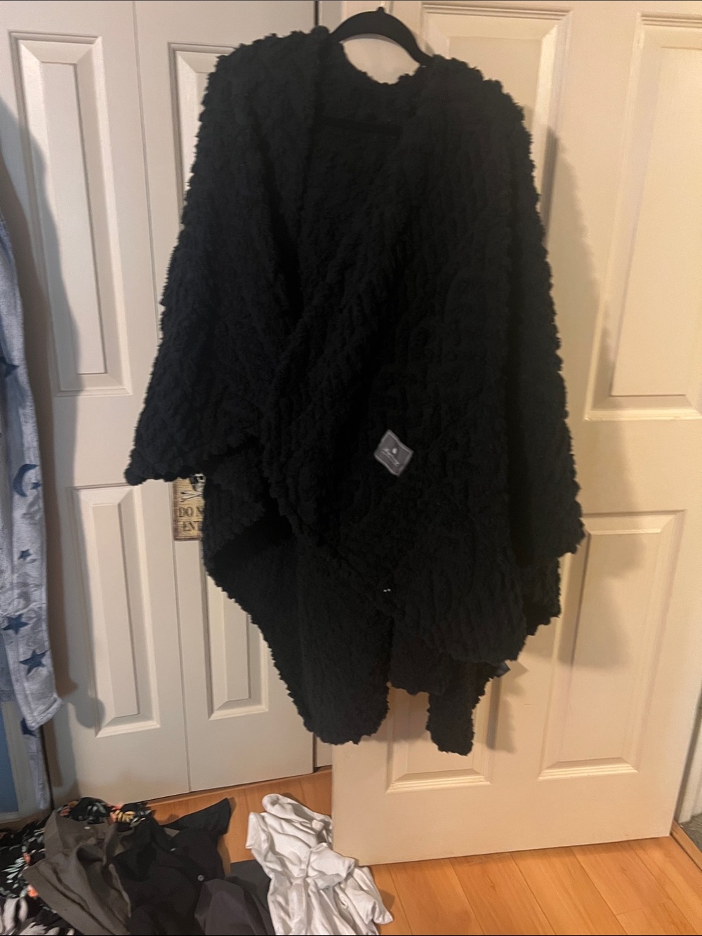 Cozy Black Chunky Knit Women's Sweater Wrap